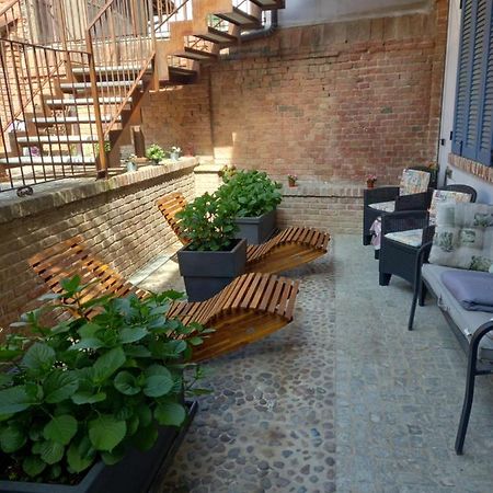 L'Angolo Relax La Morra Bagian luar foto